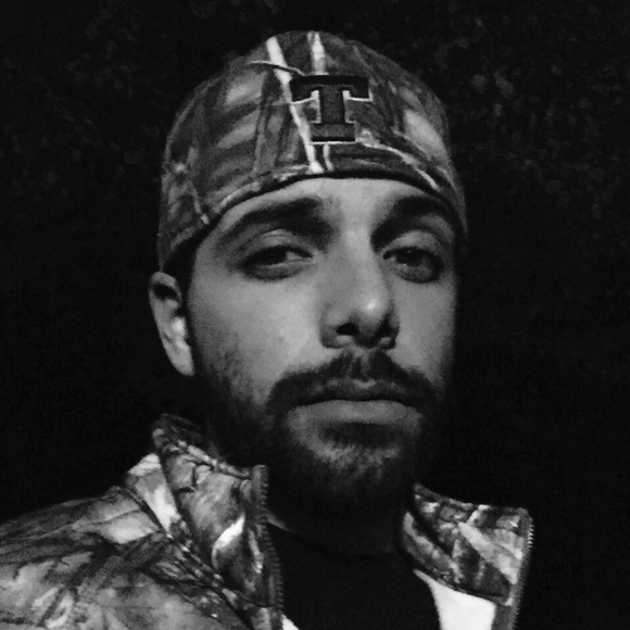 Meet your Posher, Josh - Picture 1 of 1